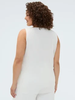 Top in tulle con scollo a V