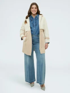 Trench bicolore con cappuccio