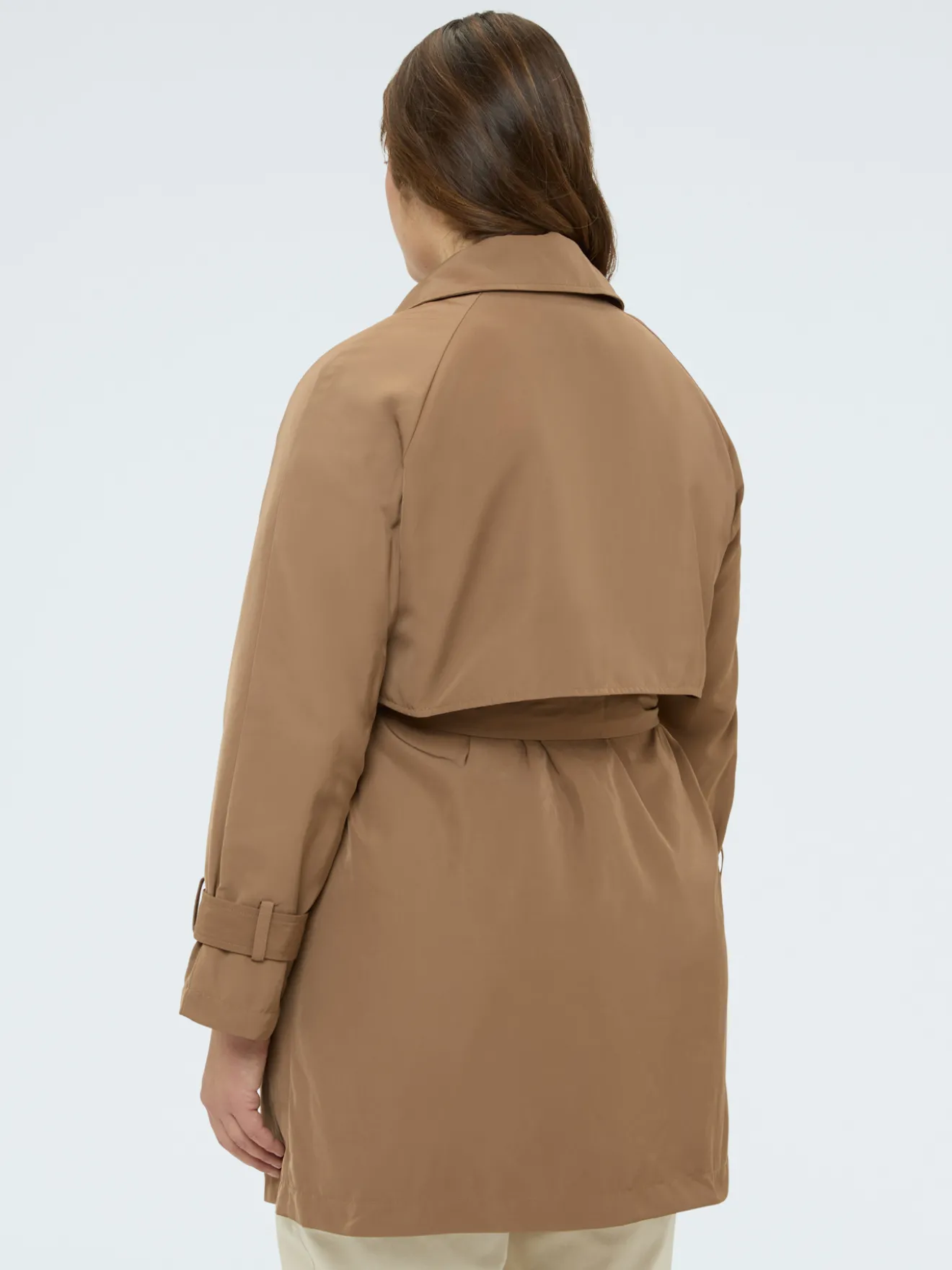 Trench in raso con cintura