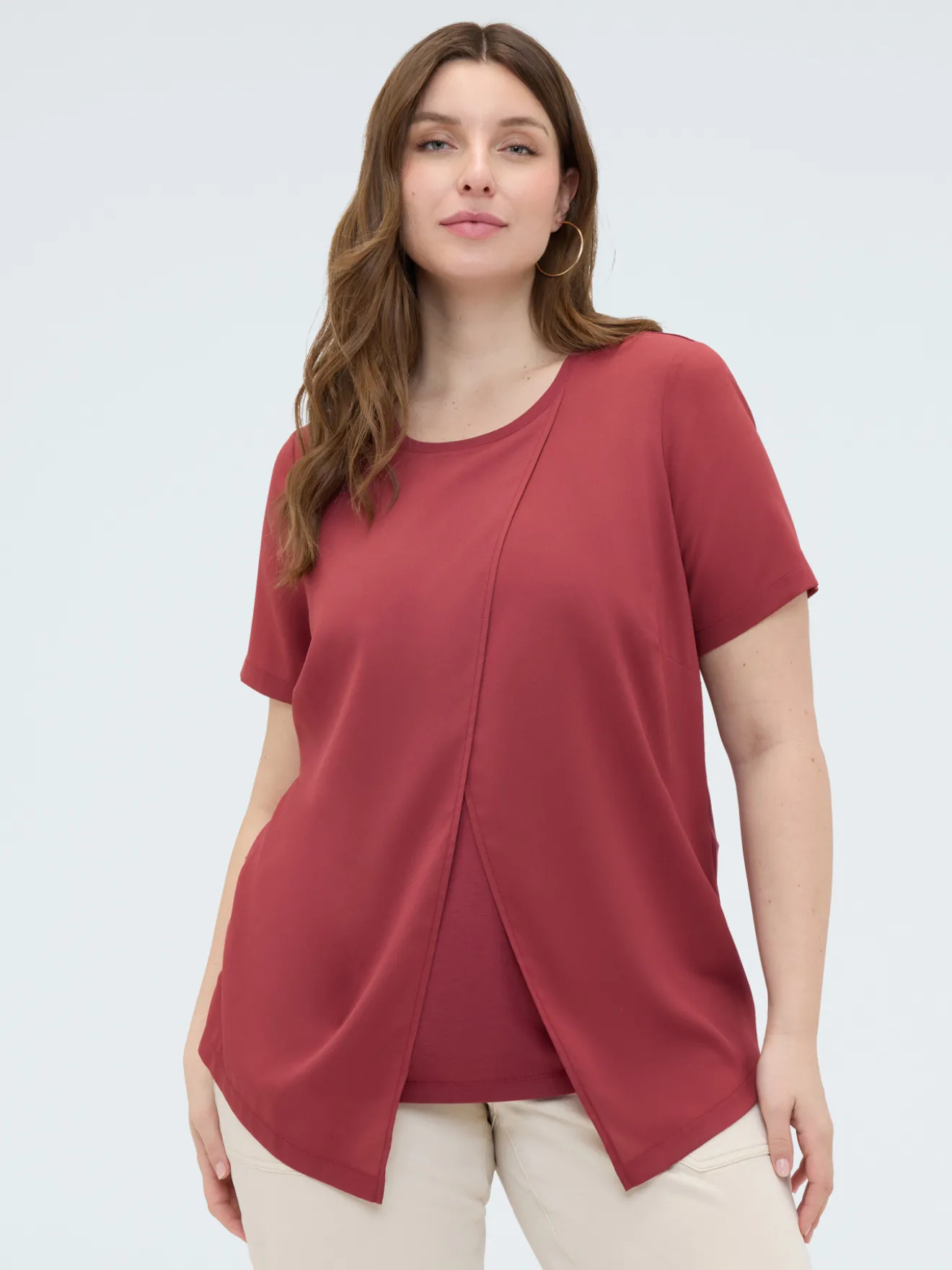 T-shirt bimaterica con dettaglio portafoglio