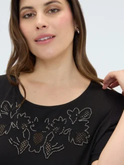 T-shirt bimaterica con ricamo floreale