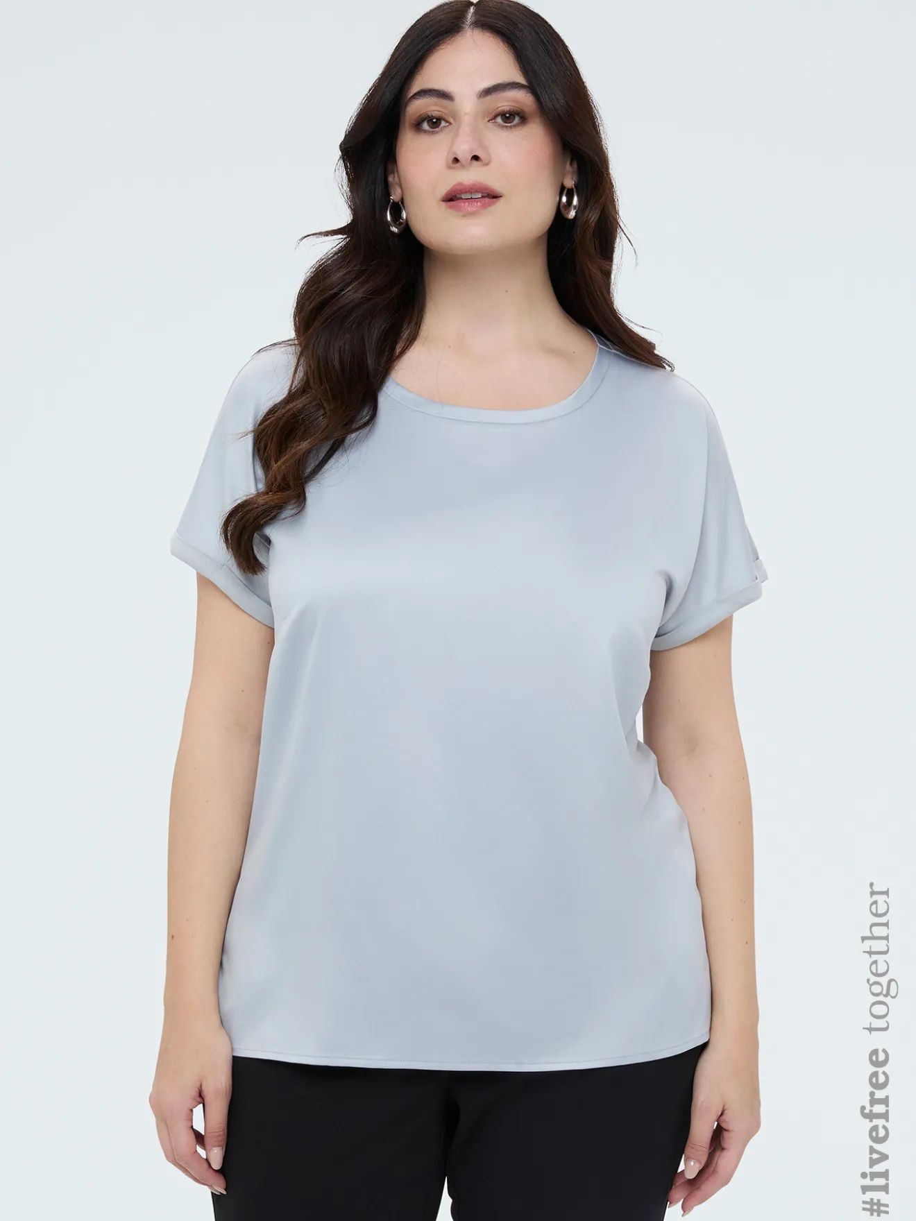T-shirt bimaterica con scollo tondo