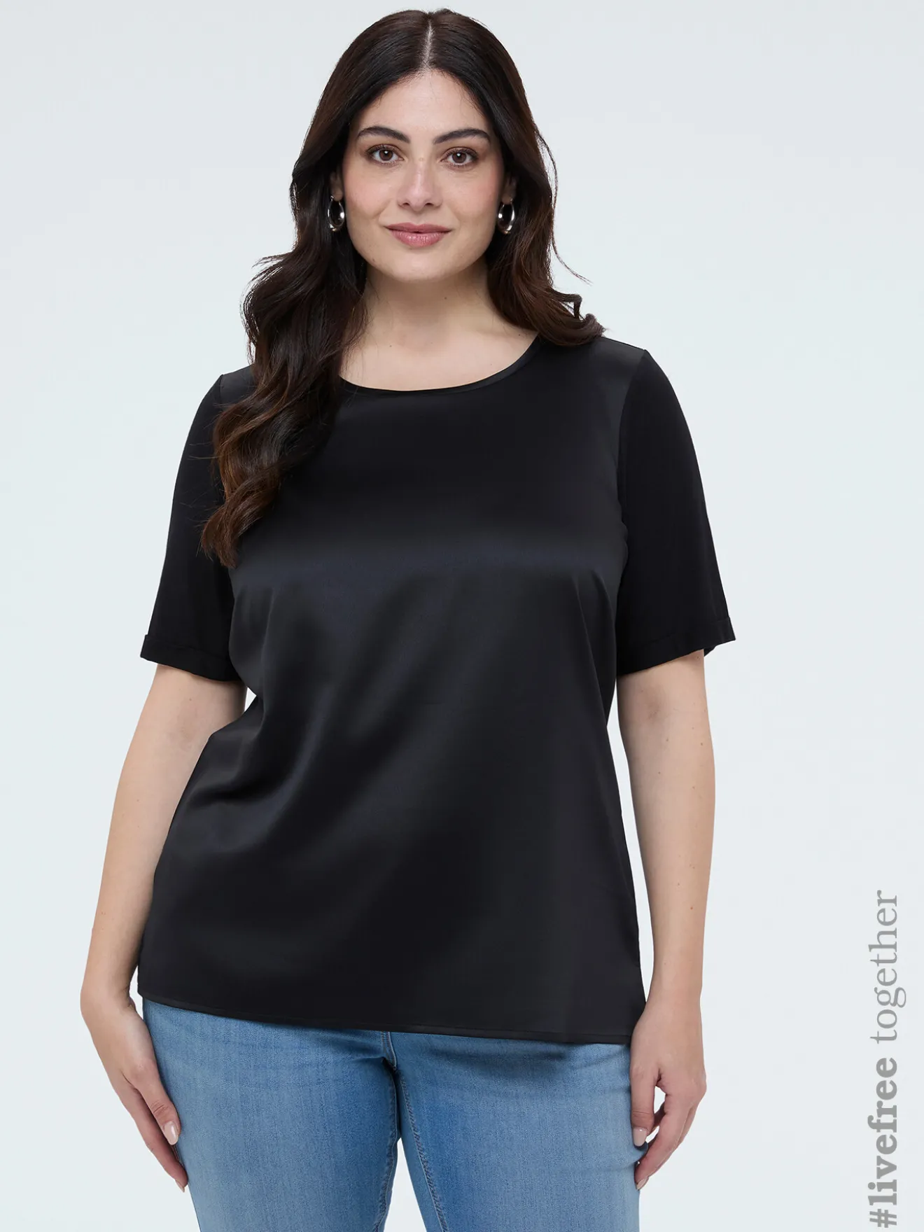 T-shirt bimaterica con scollo tondo