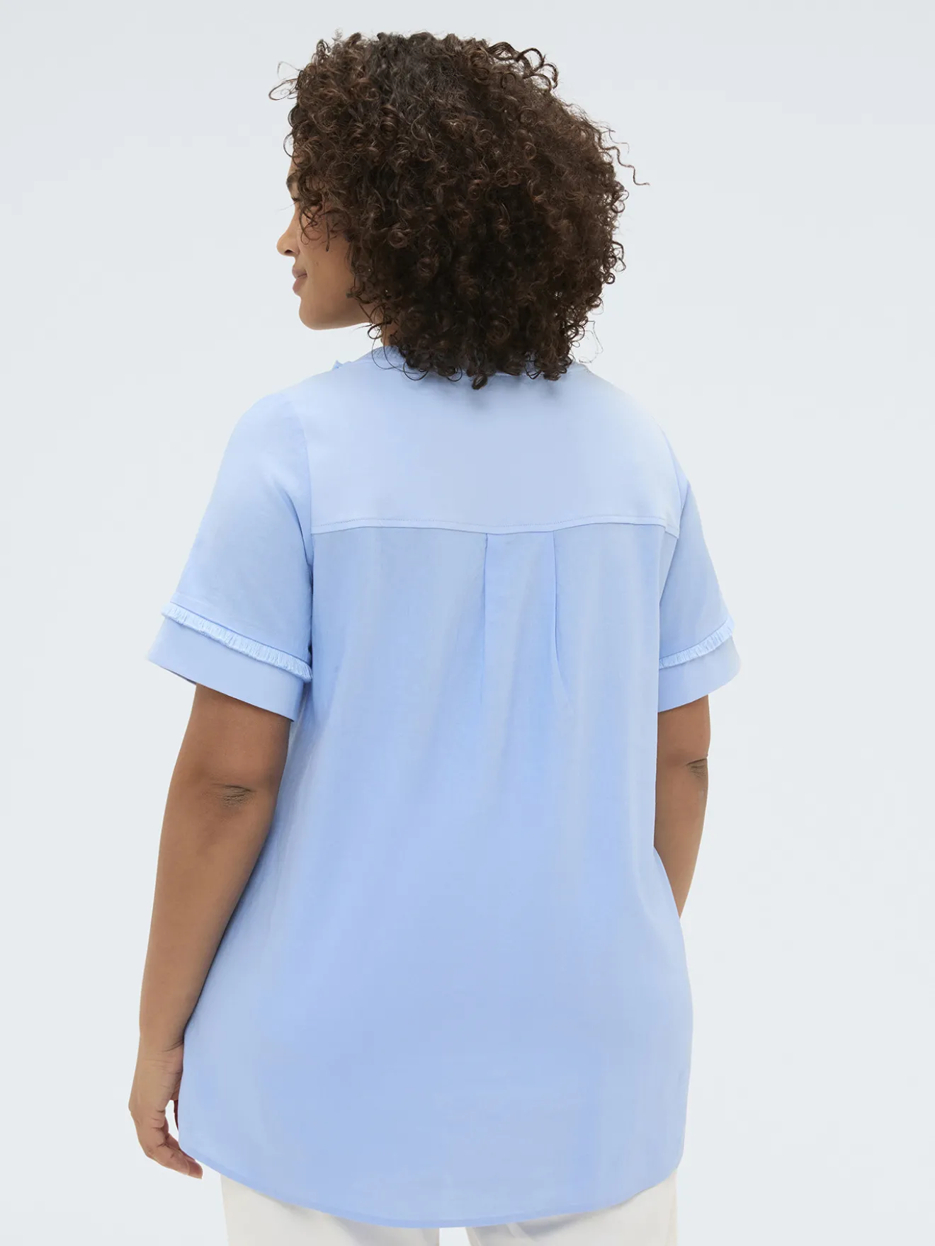 T-shirt bimaterica in misto lino