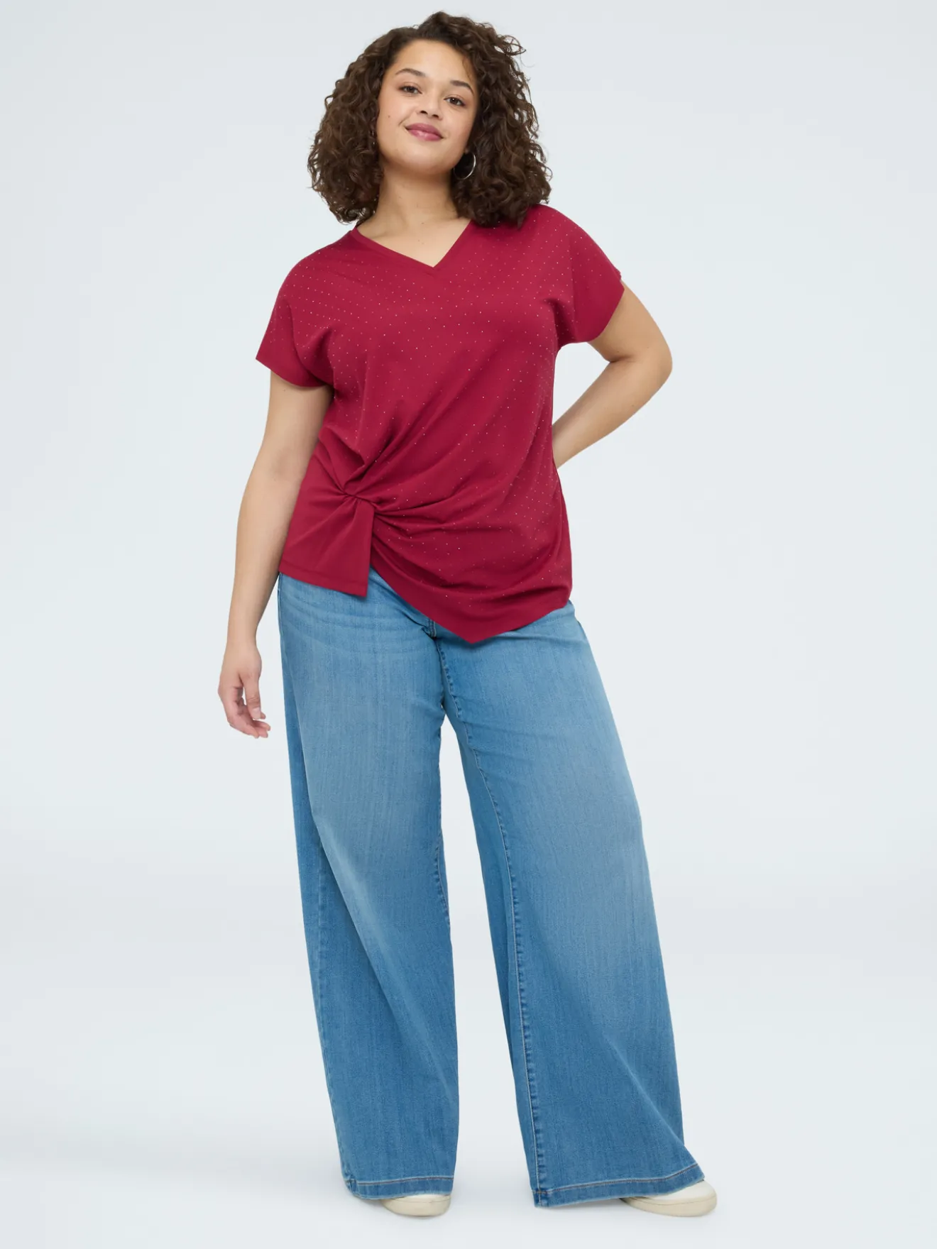 T-shirt con drappeggio e punti luce