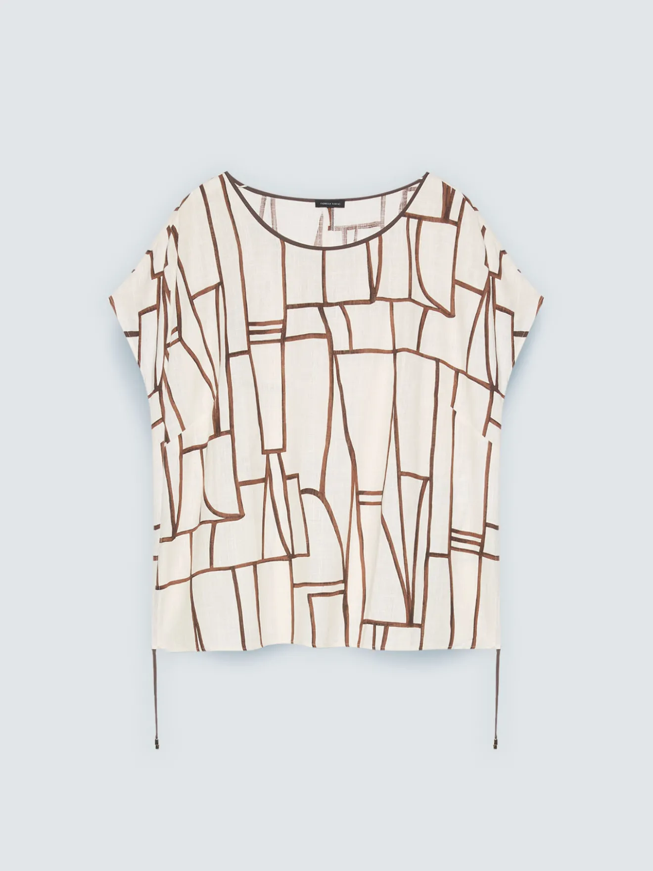 T-shirt con stampa geometrica