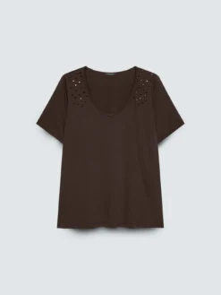 T-shirt in cotone con borchie sulle spalle