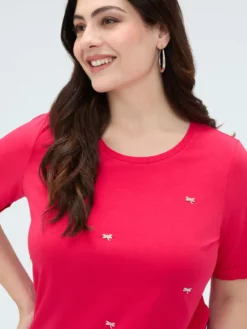 T-shirt in cotone con charm libellula