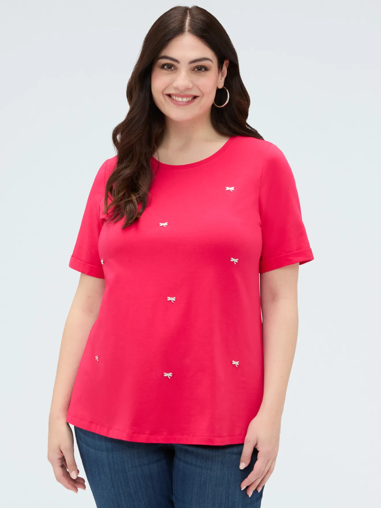 T-shirt in cotone con charm libellula
