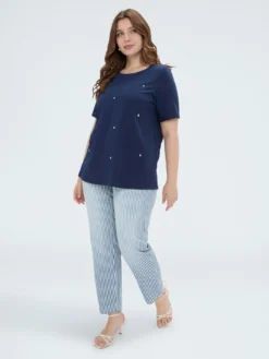 T-shirt in cotone con charms