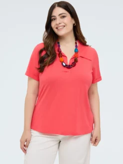 T-shirt in cotone con colletto polo