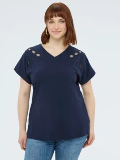T-shirt in cotone con ricami e cut out