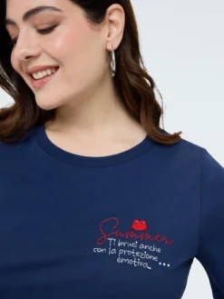 T-shirt in cotone con scritta