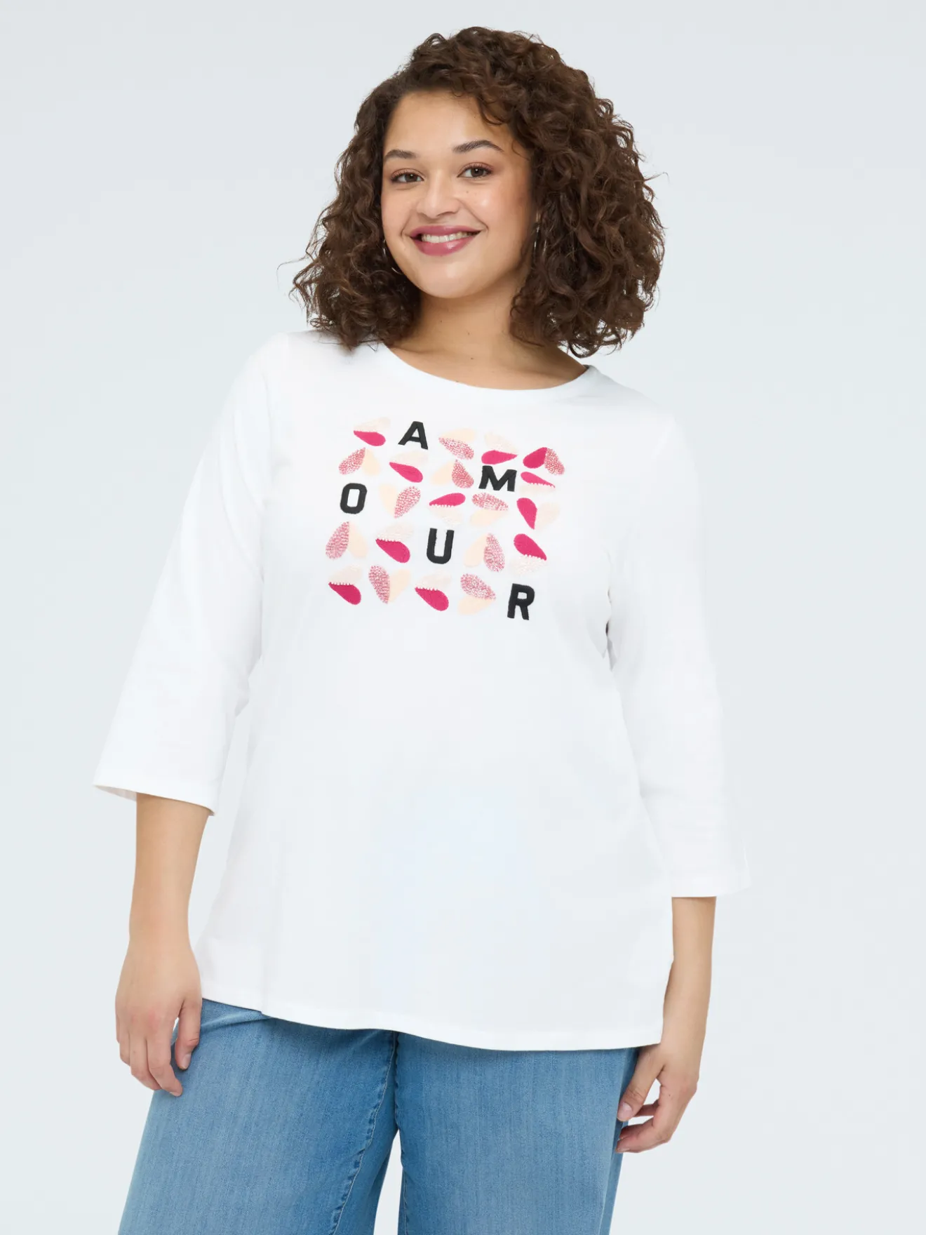 T-shirt in cotone con scritta AMOUR