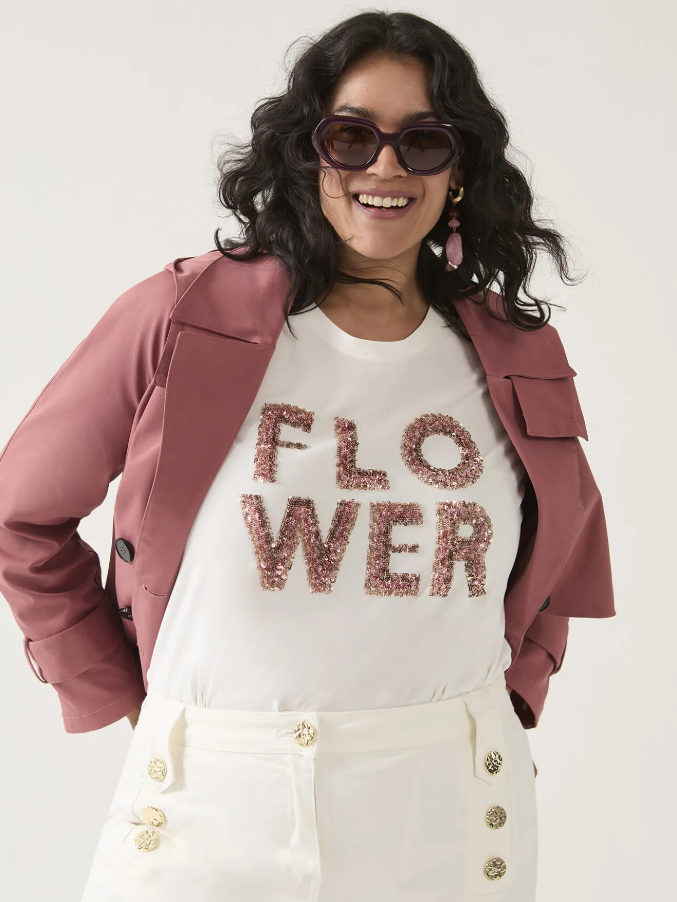 T-shirt in cotone con scritta Flower