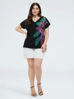T-shirt in cotone con stampa tropicale