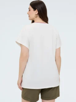 T-shirt in cotone con stampa tropicale