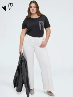 T-shirt in cotone con taschino decorato