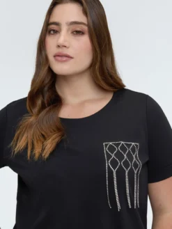 T-shirt in cotone con taschino decorato