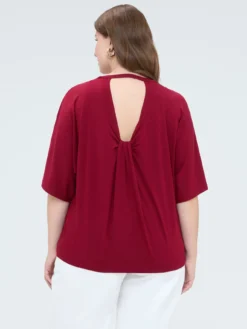 T-shirt in jersey con cut-out