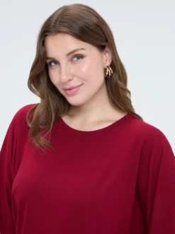 T-shirt in jersey con cut-out