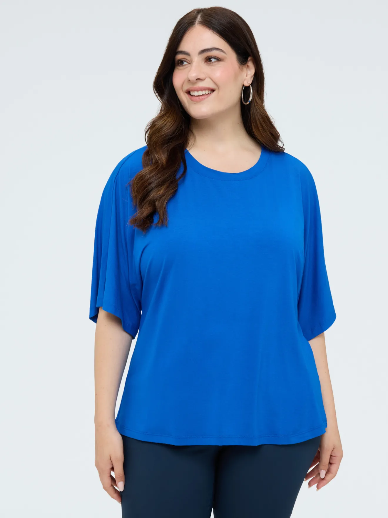 T-shirt in jersey con cut-out