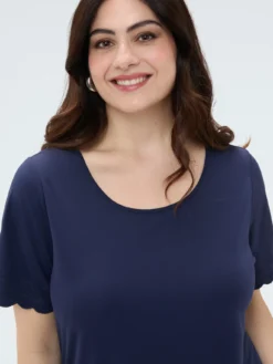 T-shirt in jersey con dettagli ricamati