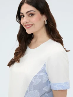 T-shirt in jersey con inserti a righe