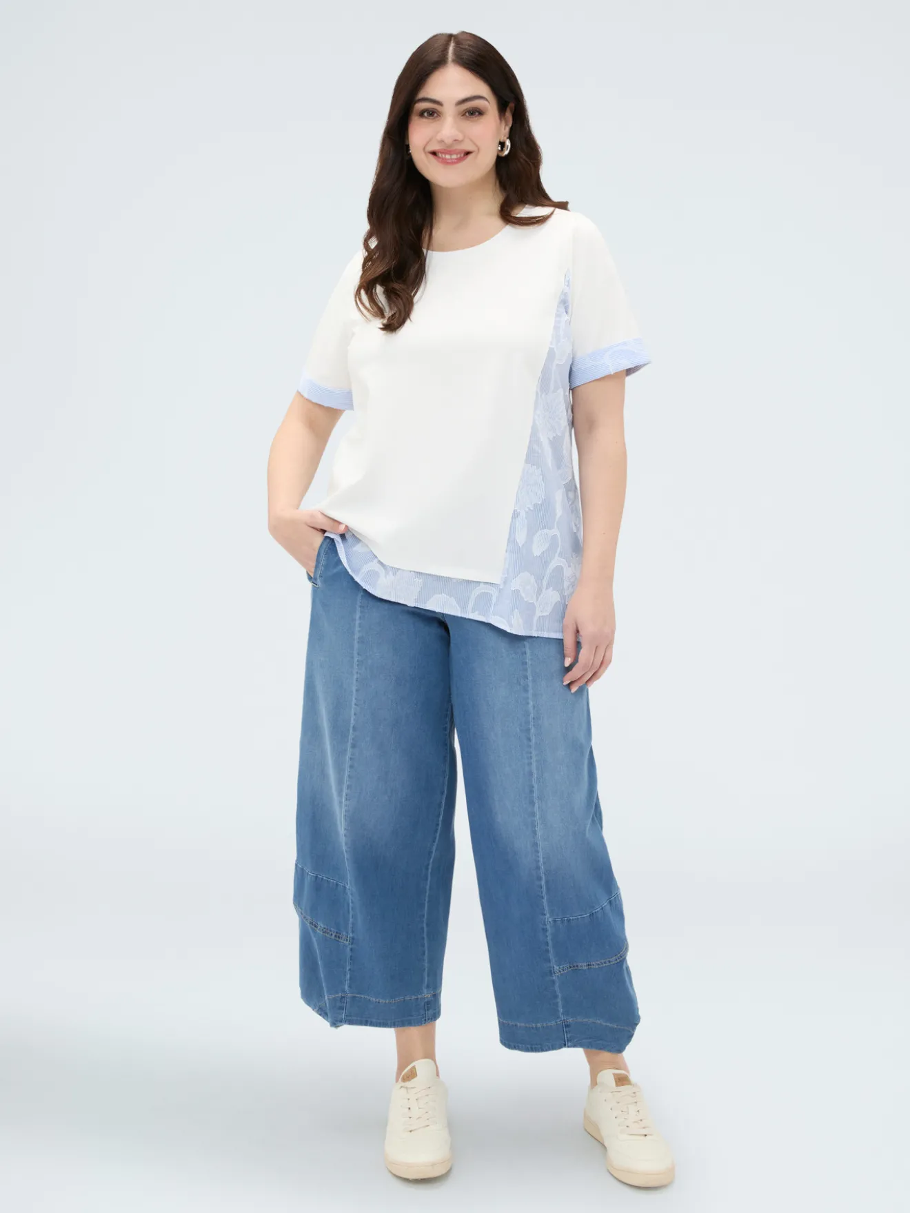 T-shirt in jersey con inserti a righe