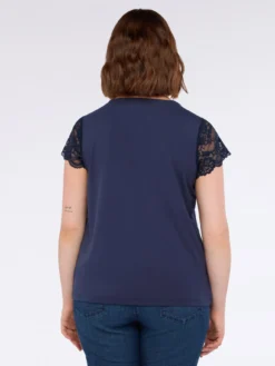 T-shirt in jersey con inserto in pizzo