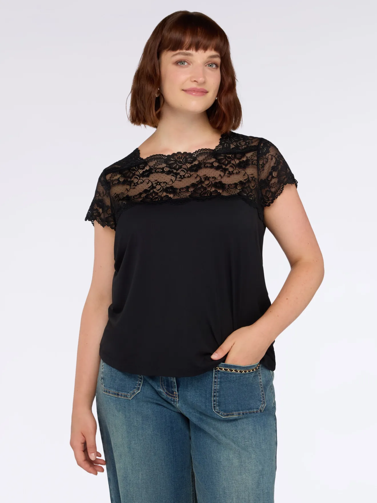 T-shirt in jersey con inserto in pizzo