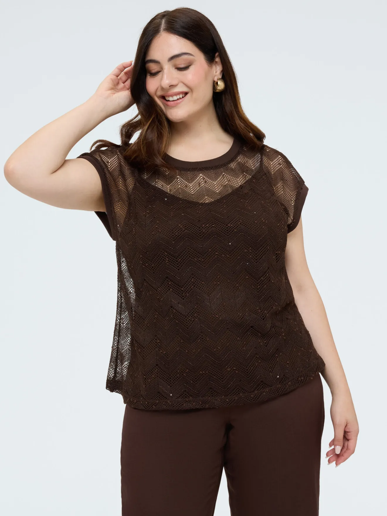 T-shirt in maglia traforata ajouré con paillettes