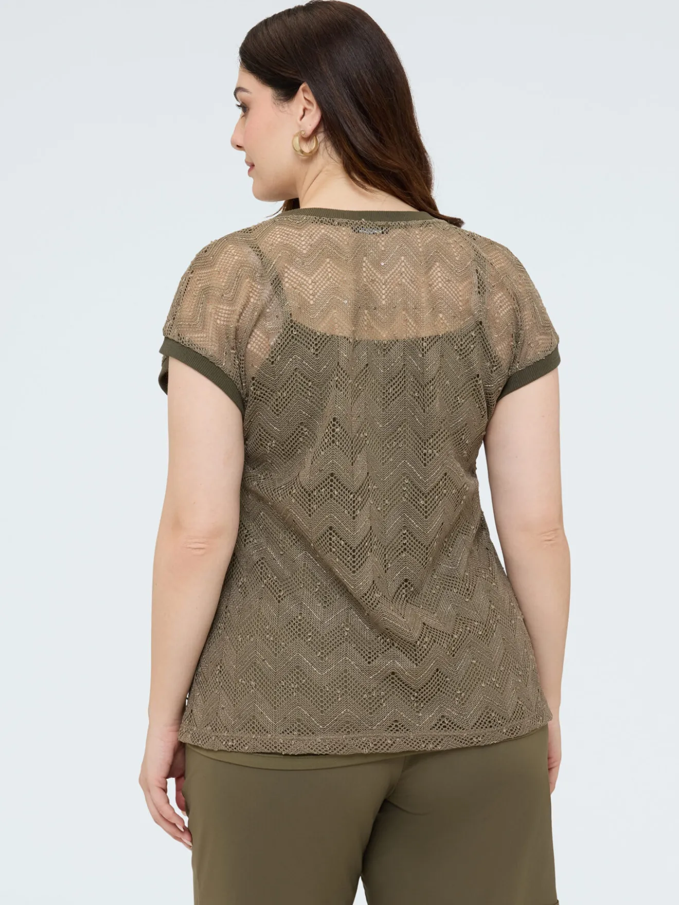 T-shirt in maglia traforata ajouré con paillettes
