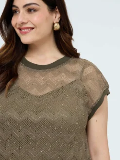 T-shirt in maglia traforata ajouré con paillettes