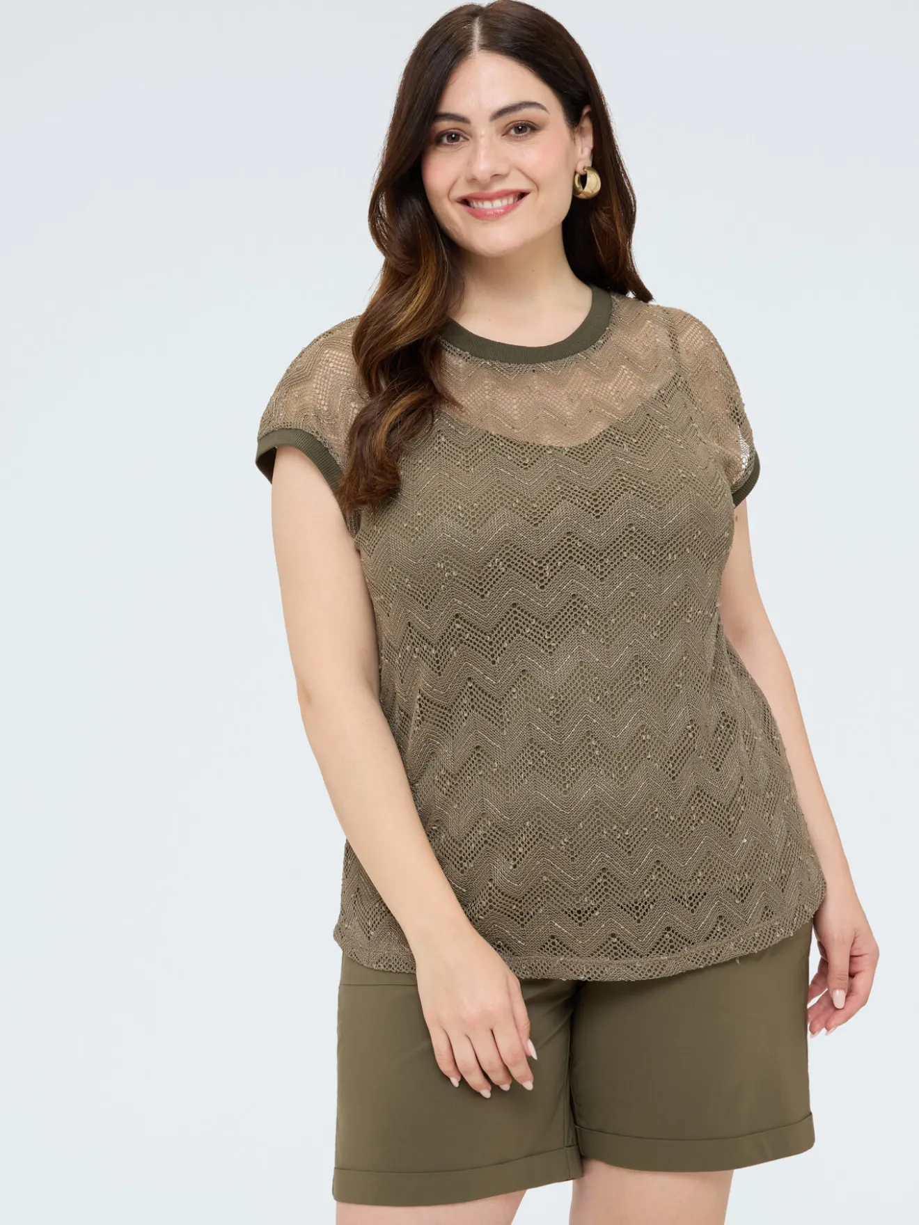 T-shirt in maglia traforata ajouré con paillettes
