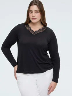 T-shirt in misto lana con pizzo