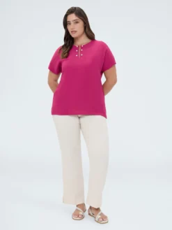 T-shirt in viscosa con dettaglio perle