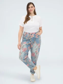 T-shirt in viscosa con dettaglio perle