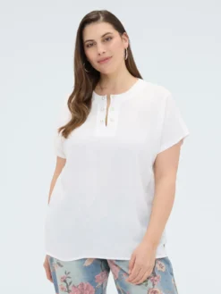 T-shirt in viscosa con dettaglio perle