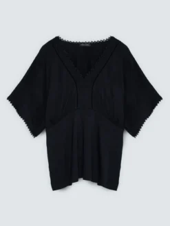 T-shirt in viscosa con dettagli in pizzo