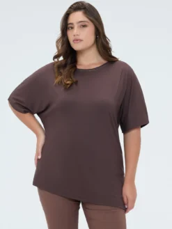 T-shirt in viscosa con strass sullo scollo