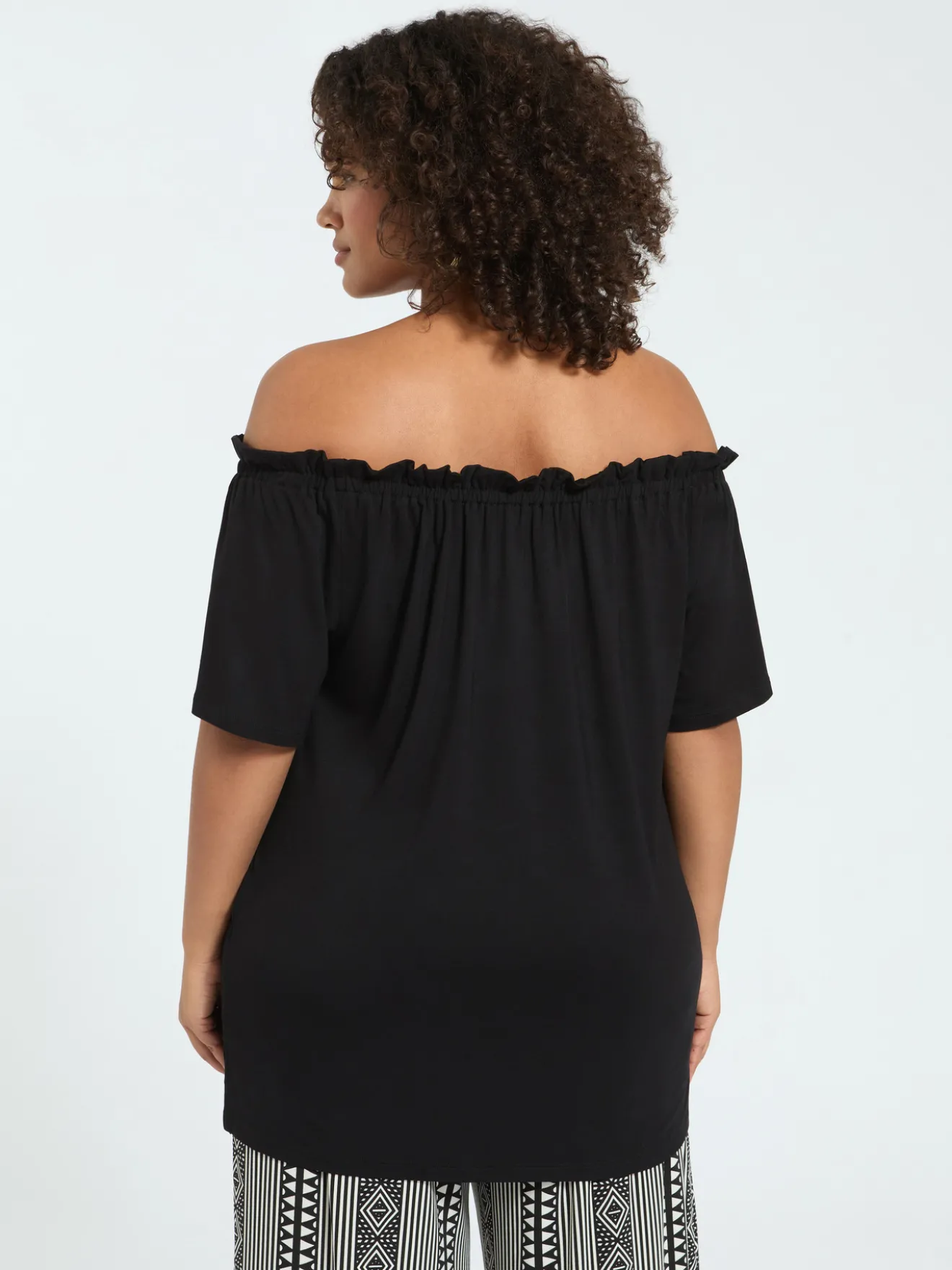 T-shirt off shoulders in jersey di viscosa