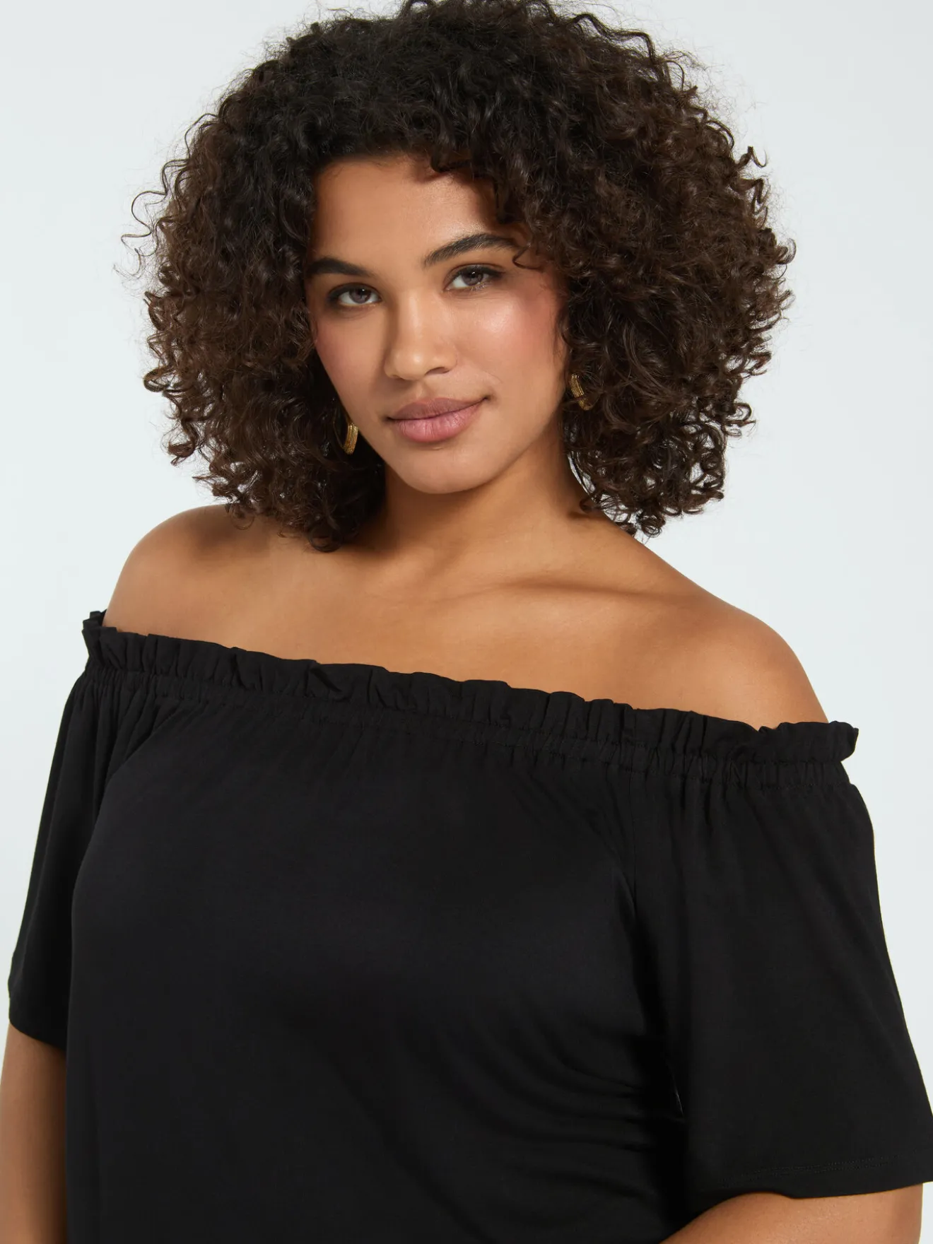 T-shirt off shoulders in jersey di viscosa