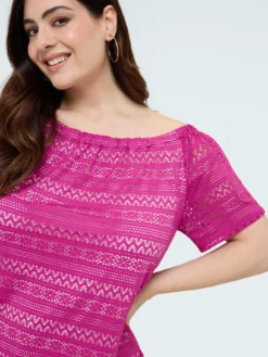 T-shirt traforata off shoulder