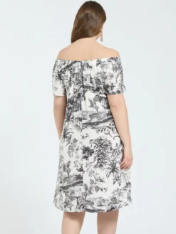 Vestito off-shoulder con stampa esotica