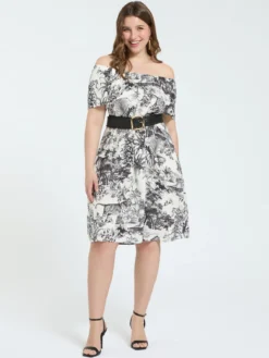 Vestito off-shoulder con stampa esotica